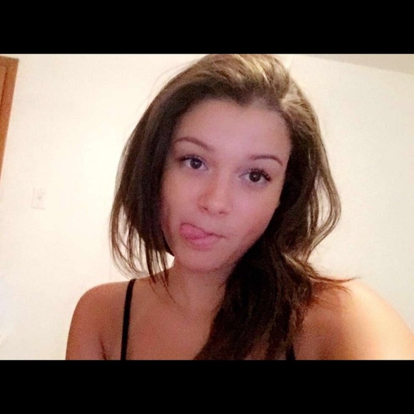 Meet your Posher, Jessica - Picture 1 of 1